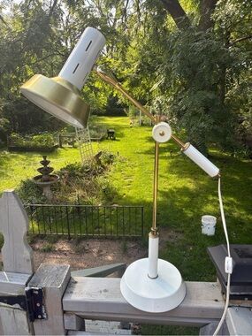 Lightolier Vintage Articulating MCM Desk Table Lamp